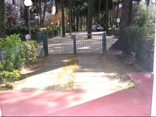 CORTE PRIVATA SUL RETRO CON POSTO AUTO