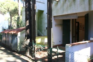 PORTICO privato SUL RETRO